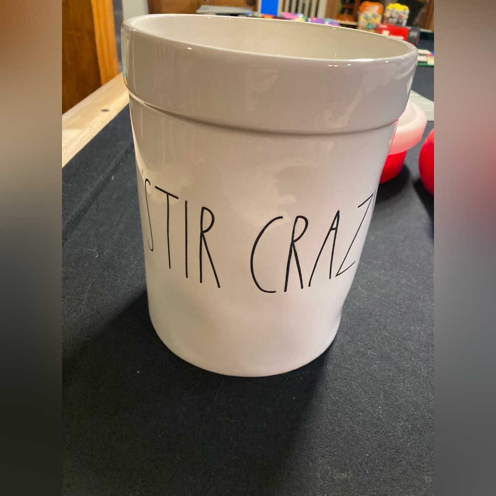 Rae Dunn Crock